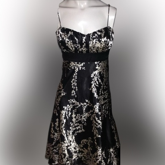 Speechless | Tulle Lined Black & White Floral Adjustable Straps Dress Size 9 - Picture 2 of 12